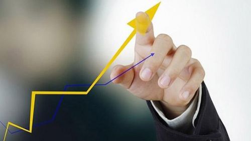 现货黄金维持下落 英国央行最新利率决议即将来袭