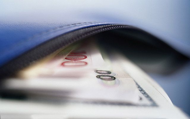 金价V型反转后突破重要阻力，黄金牛市或迎新篇章？